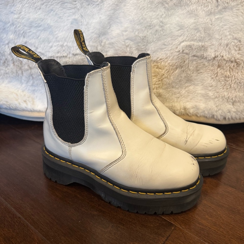 doc martens platform chelsea boots
